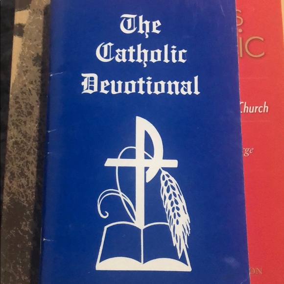 Catholic Book Bundle🤑